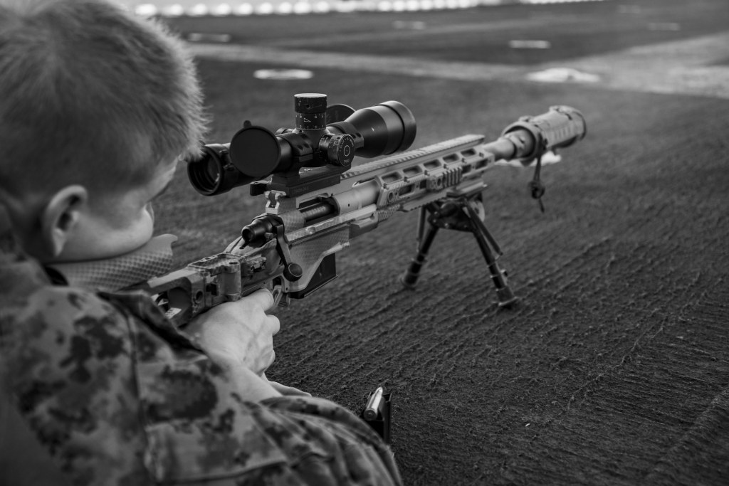 Picture of: DVIDS – Images – th MEU ADR Detachment fire sniper rifles aboard